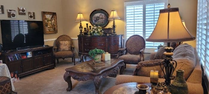 The Right Stuff in Tuscany Hills